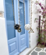 Noir & Blanc Flower Necklace