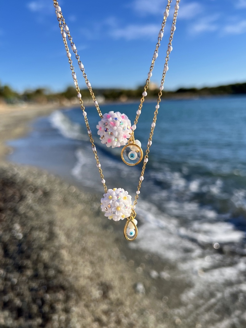 Daisy Bead Necklace