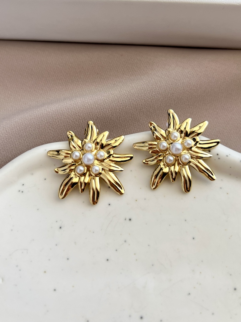 Esra Pearly Earrings