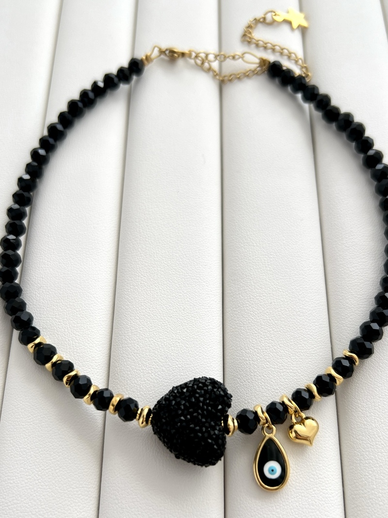 Black Sugar Heart Choker