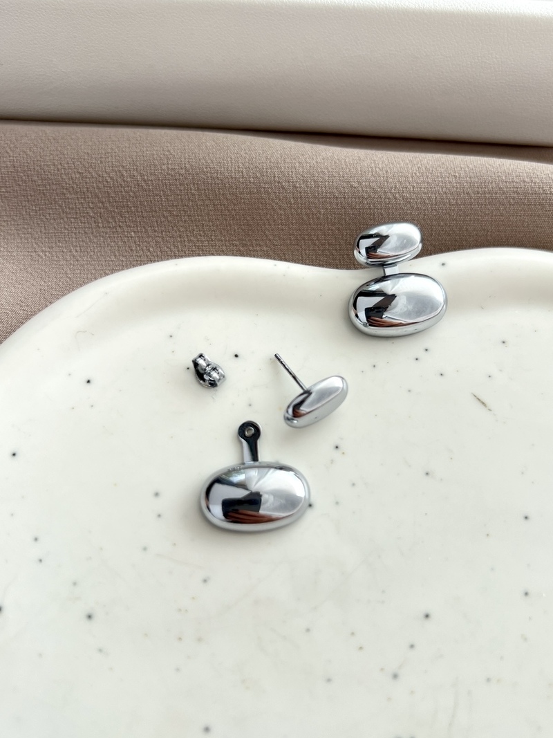 Silver Sabrina Earrings