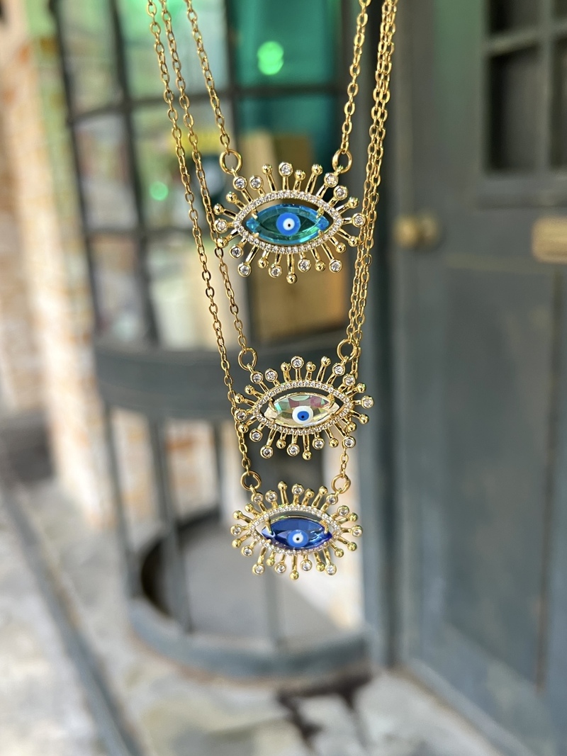Shiny Eyes Necklace