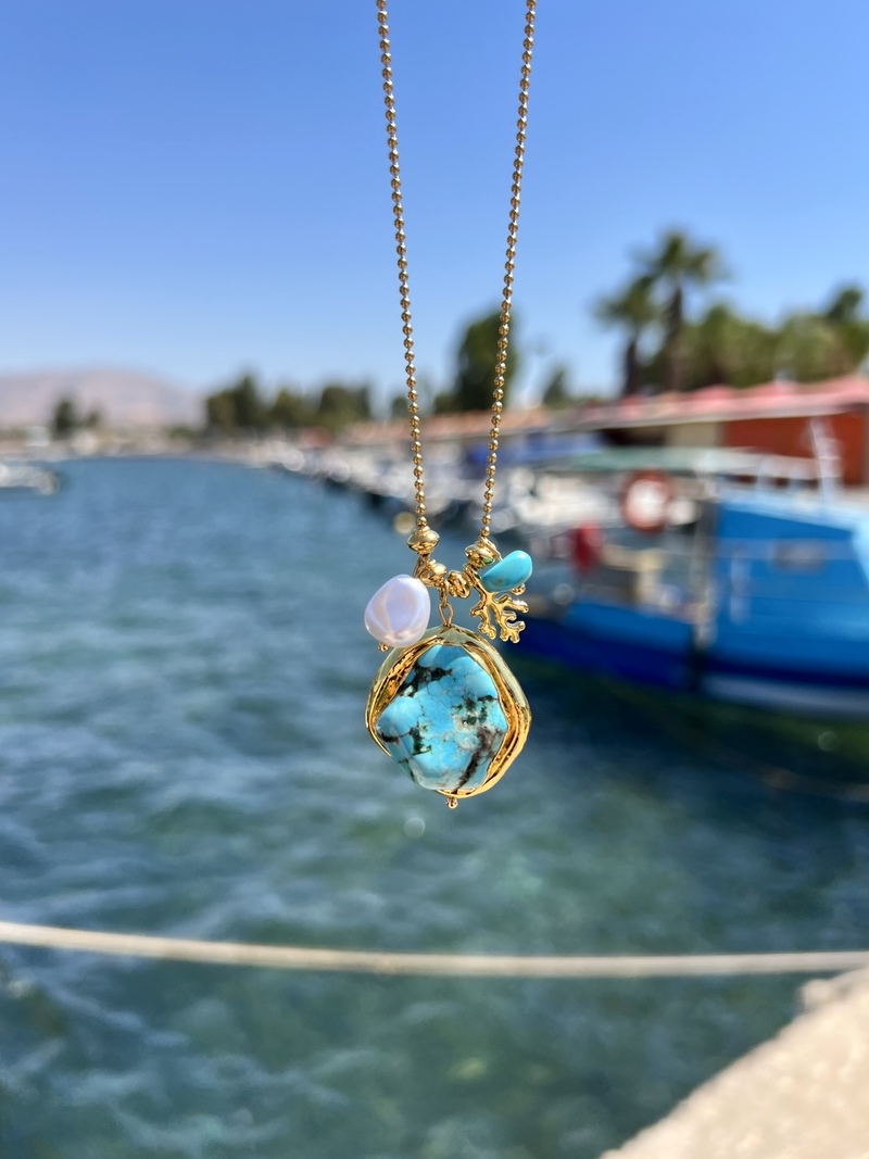 Anemone Necklace