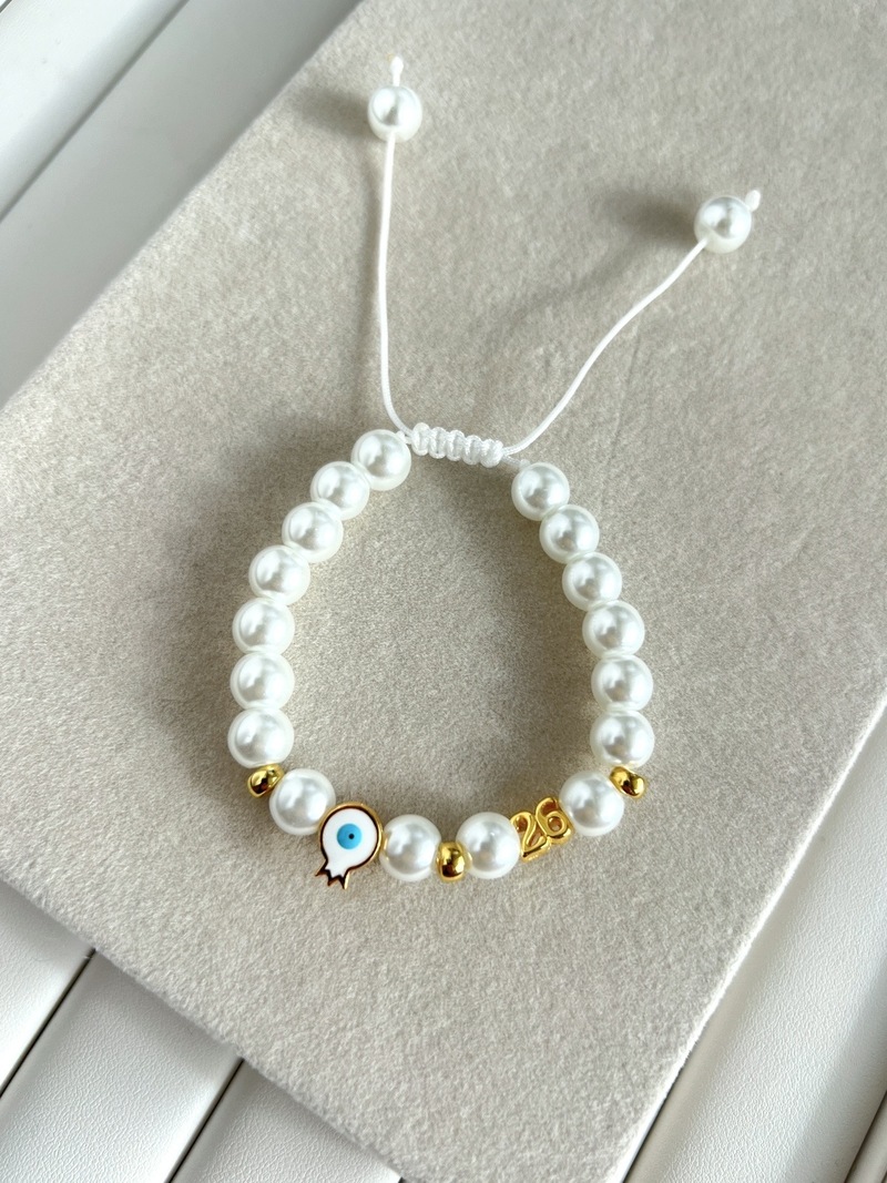 Pearly 2026 Bracelet
