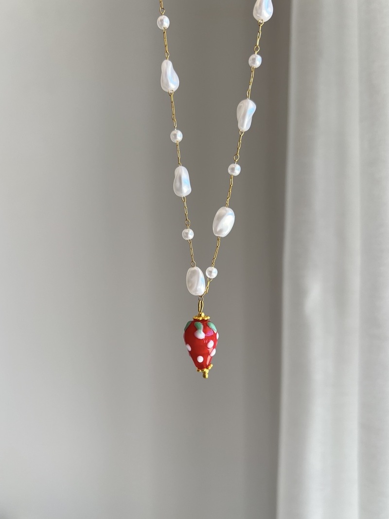 Fresa Necklace