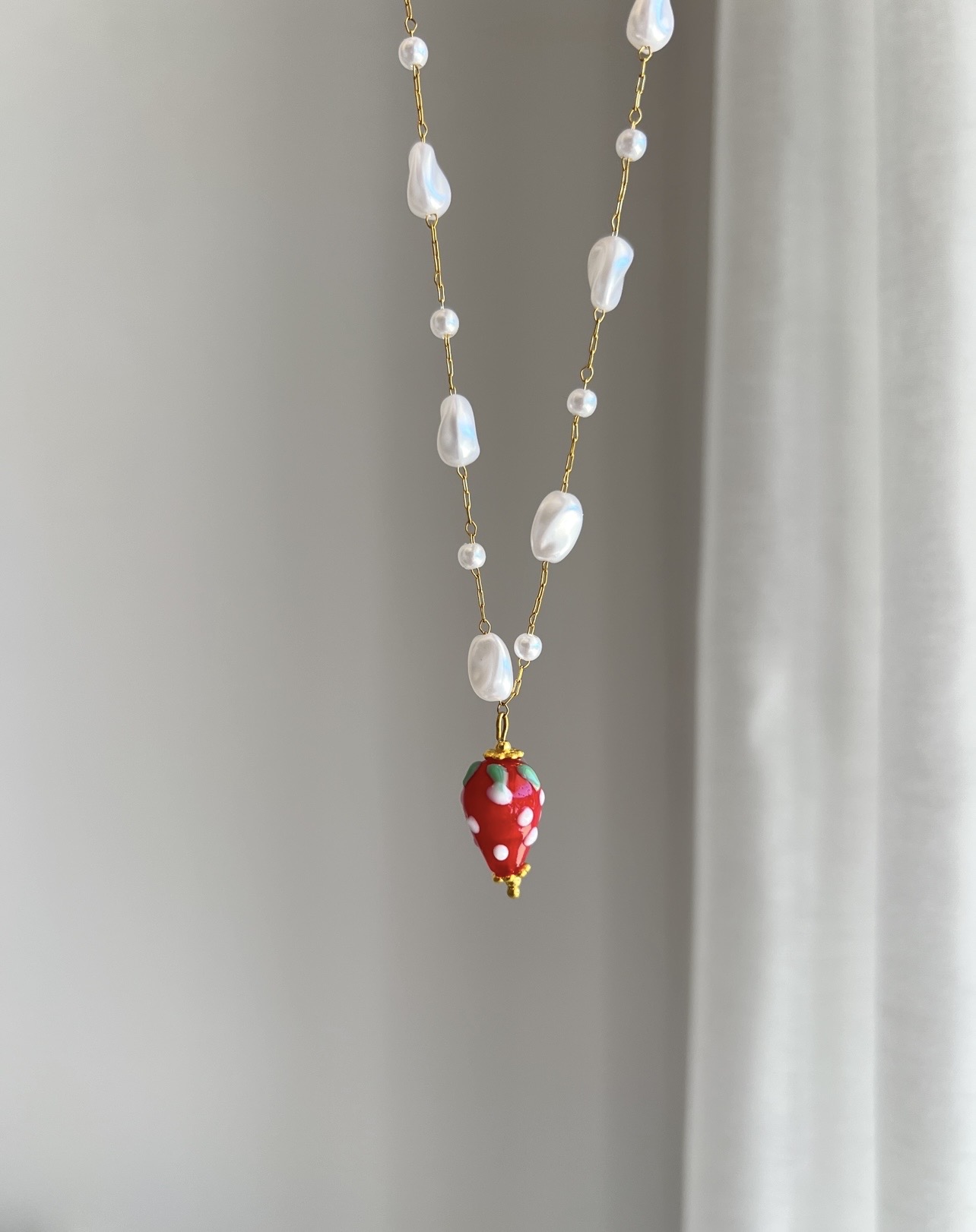 Screenshot Fresa Necklace - Image 1