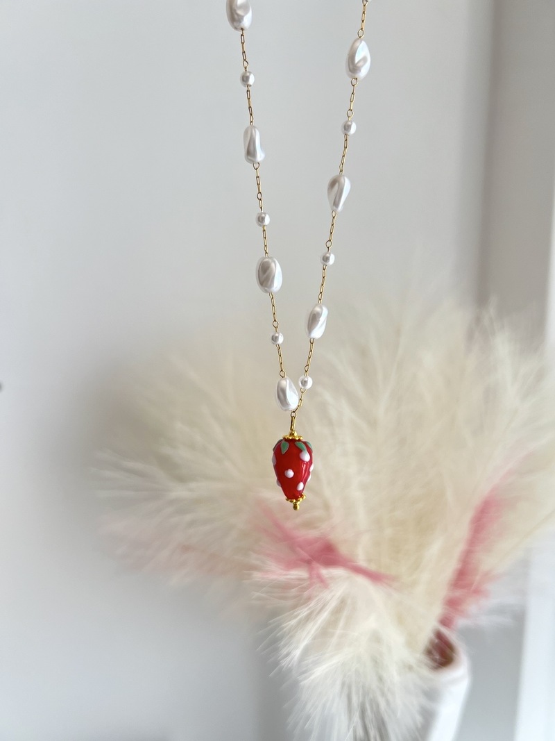 Fresa Necklace