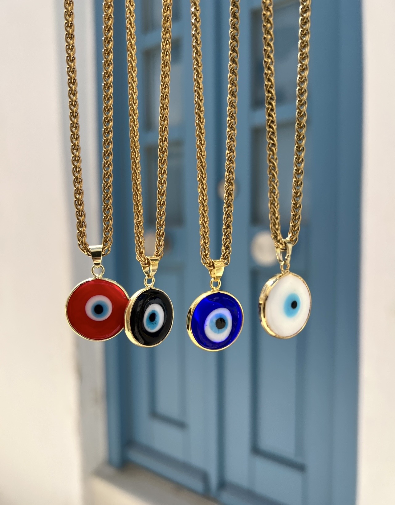 Screenshot Bold Eye Necklace - Image 1