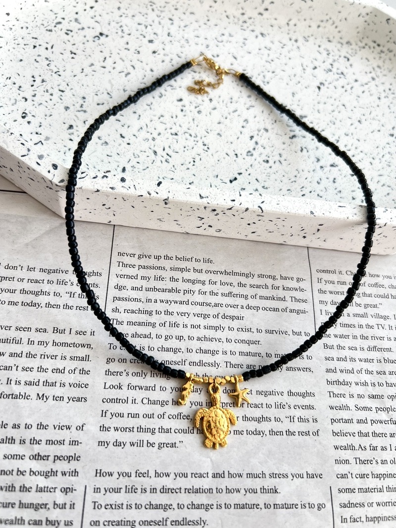 Noir Turtle Necklace