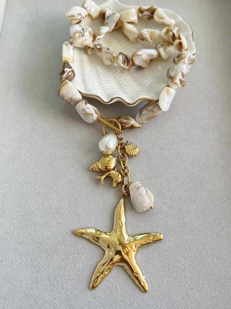 Beige Starfish Necklace