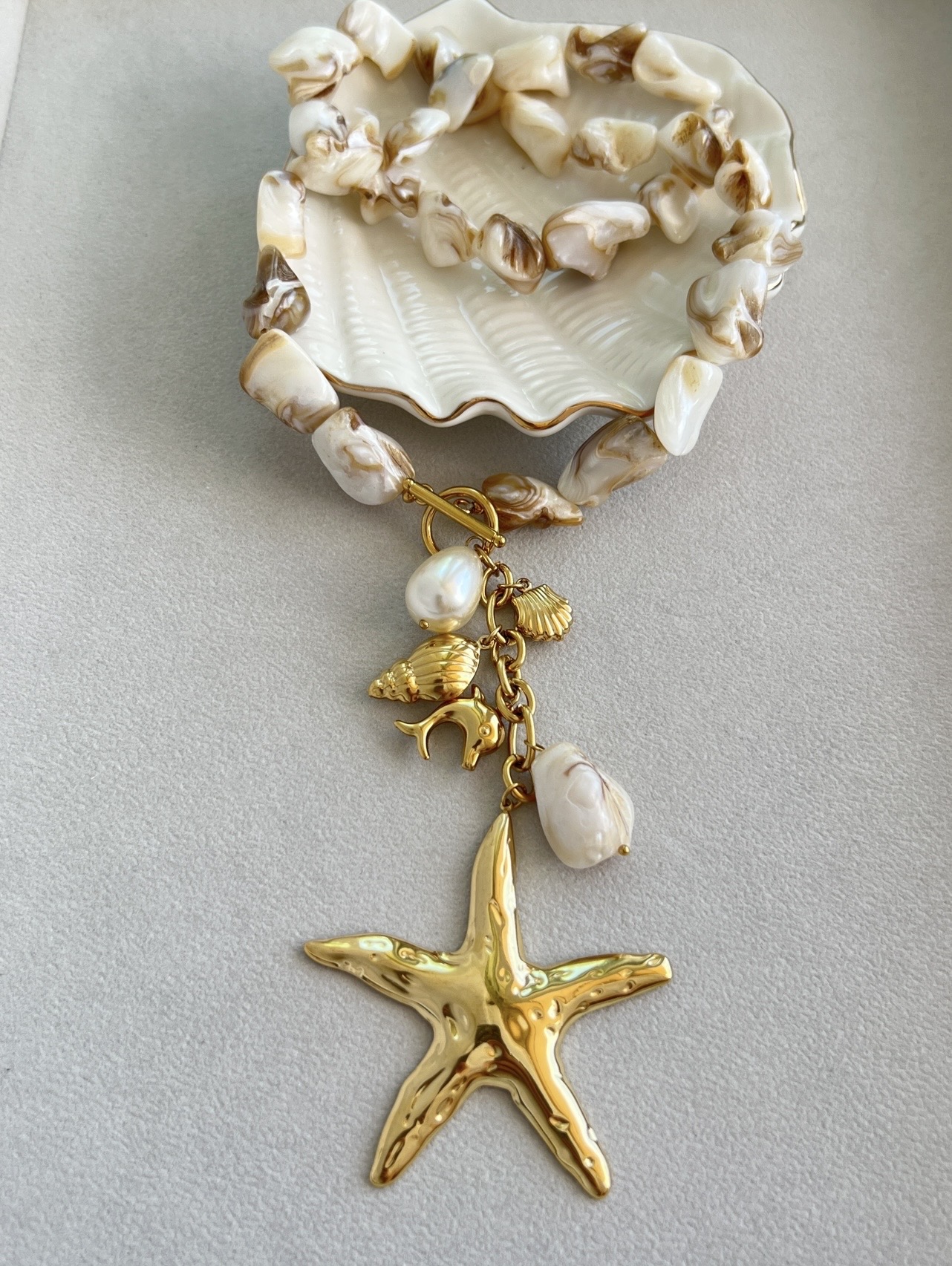 Screenshot Beige Starfish Necklace - Image 1